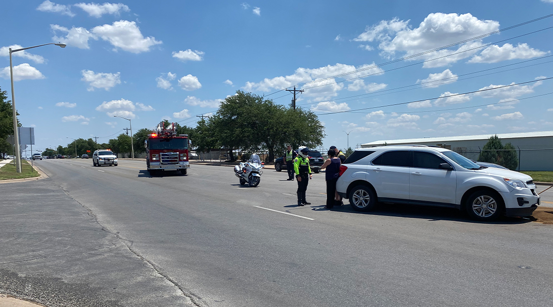Knickerbocker Rd &amp; Palo Duro Dr. Crash | Live Photo James Bouligny