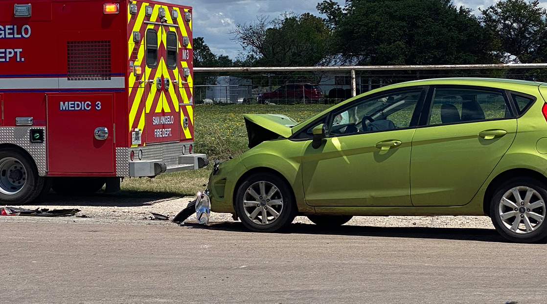 Driver Injured In Pruitt Dr. Crash | Live Photo James Bouligny