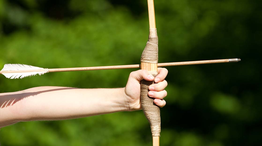 Bow and Arrow | DepositPhotos
