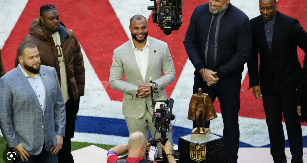 Dak Prescott Walter Payton Man of the Year