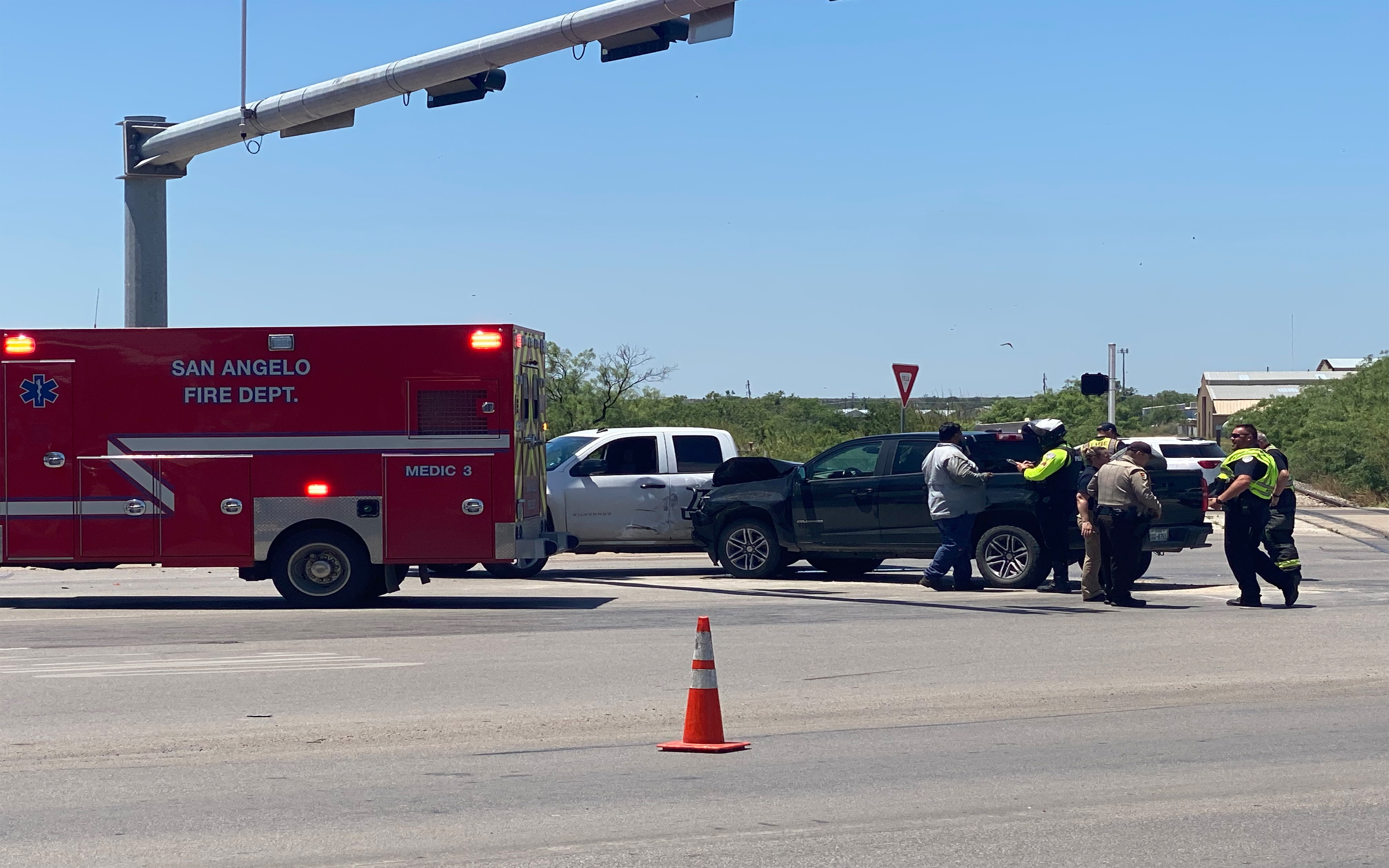 7th St. Crash (LIVE! Photo James Bouligny)