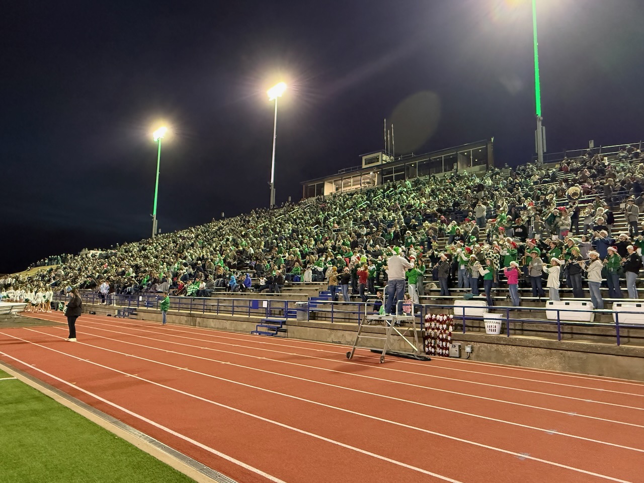 Wall vs Idalou on Dec 5, 2025