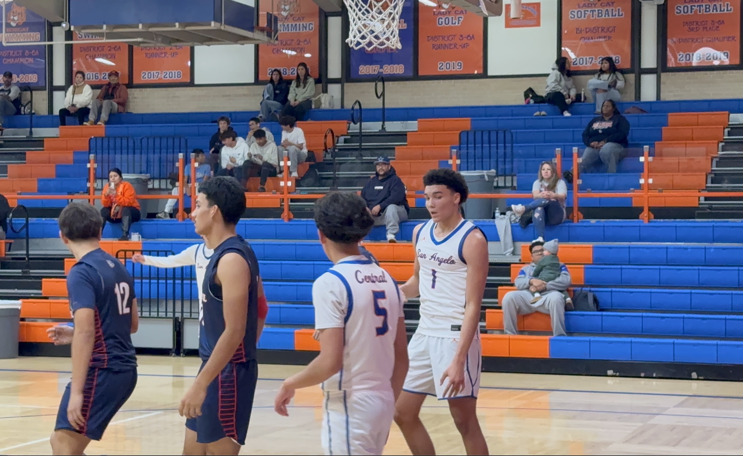 Central Bobcats Basketball in action against Plainview 2025