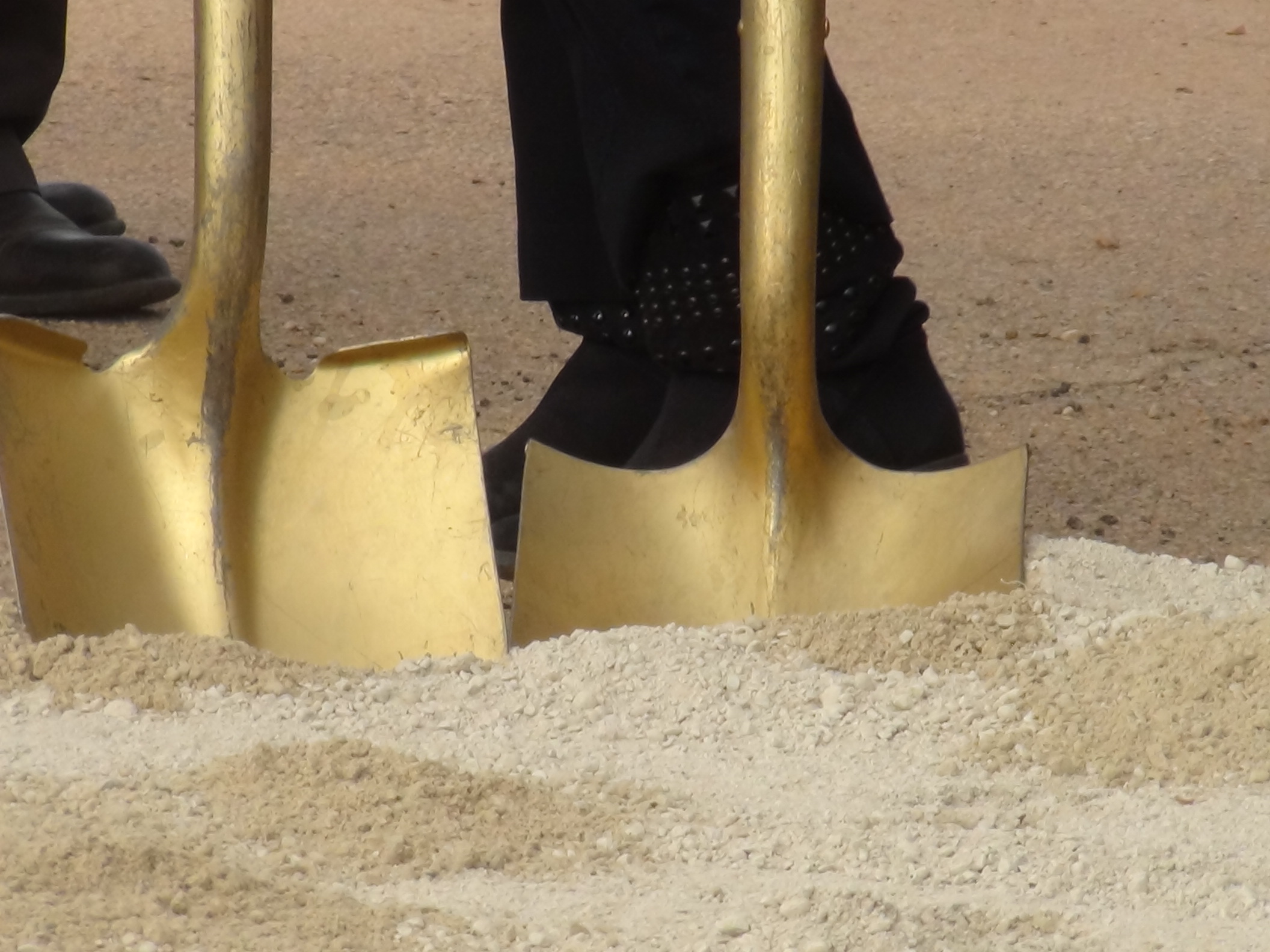 The golden shovels of the San Angelo Chamber of Commerce await use (LIVE! photo by Cheyenne Benson)