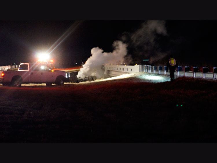 SUV fire on S Hwy 87 LIVE Photo/John Basquez