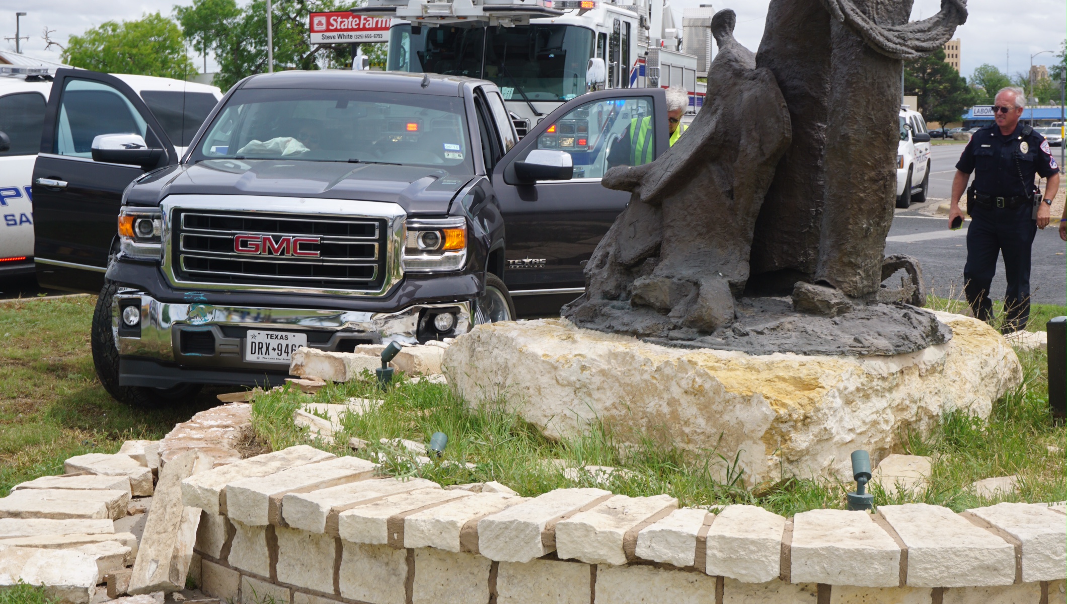 (LIVE! photo by John Basquez)