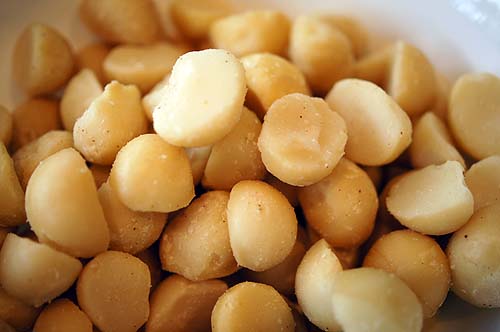 Macadamia nuts from a Texas company have been recalled. (Image/foodpoisonjournal.com)