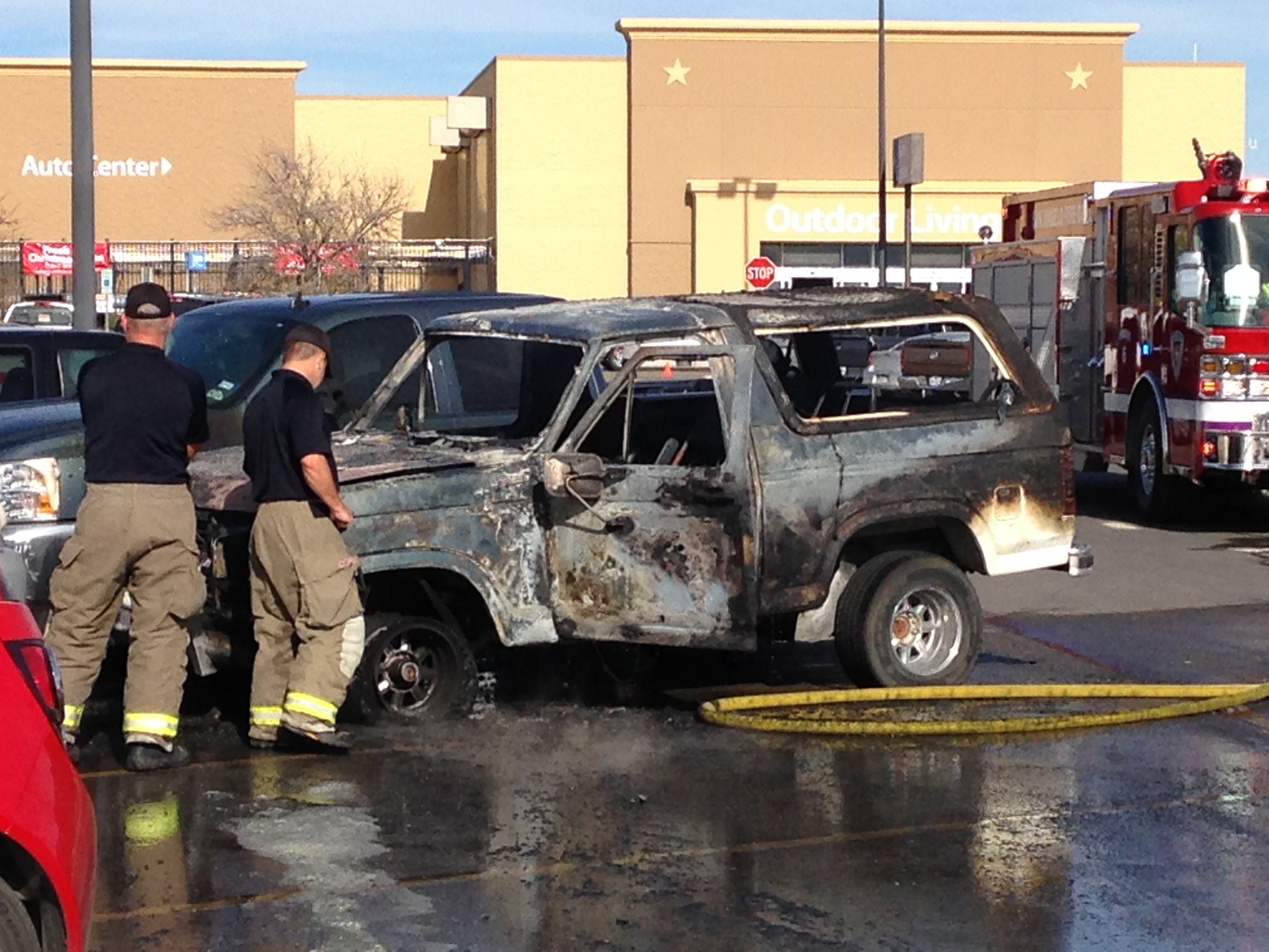 LIVE! Photo/Joe Hyde