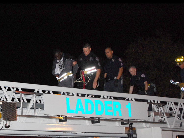 LIVE! Photo by John Basquez