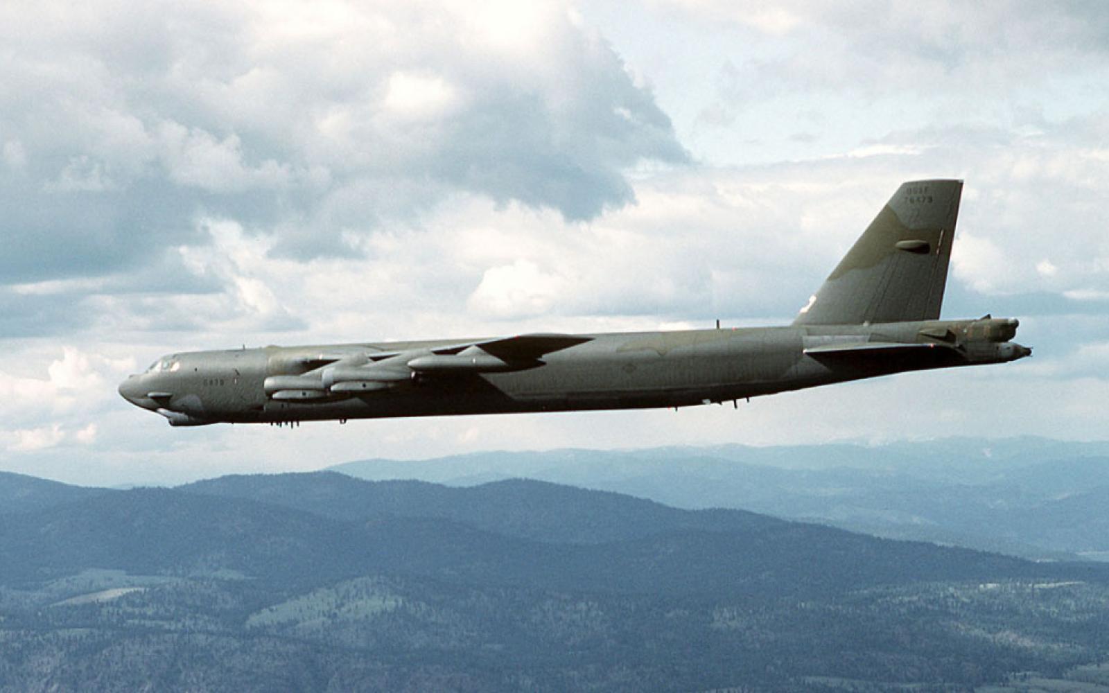 A B-52G assigned to the former 92nd Bombardment Wing, Castle AFB, California circa 1988.