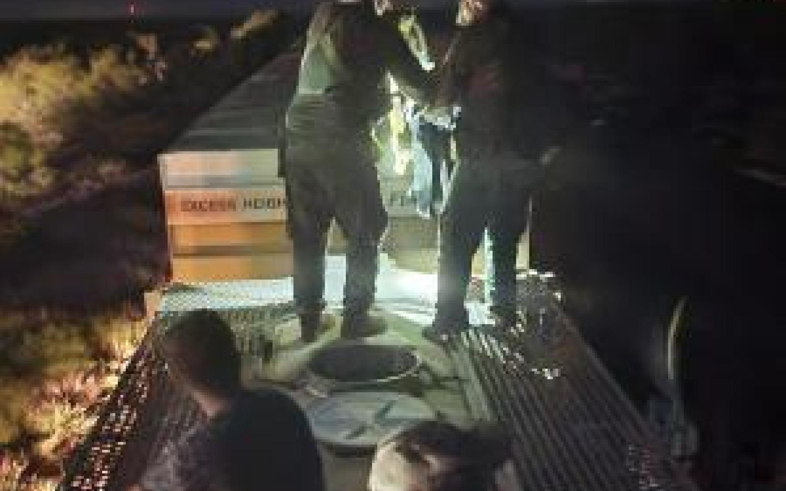 Border Agents Rescue Illegals from Railroad Cars (Contributed/CBP)