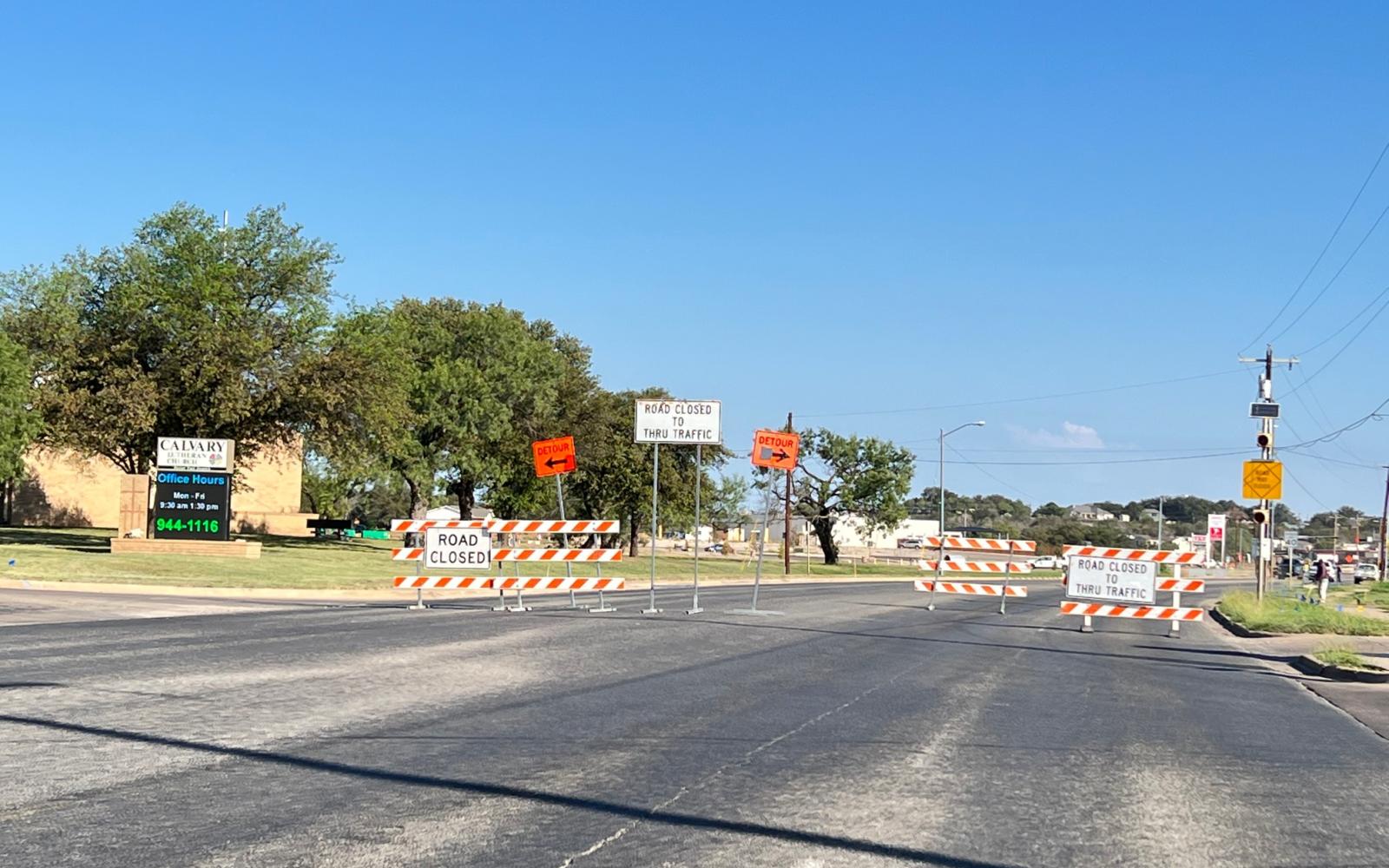 College Hills Blvd. @ Vista Del Arroyo Closed (LIVE! Photo/Matt Trammell)