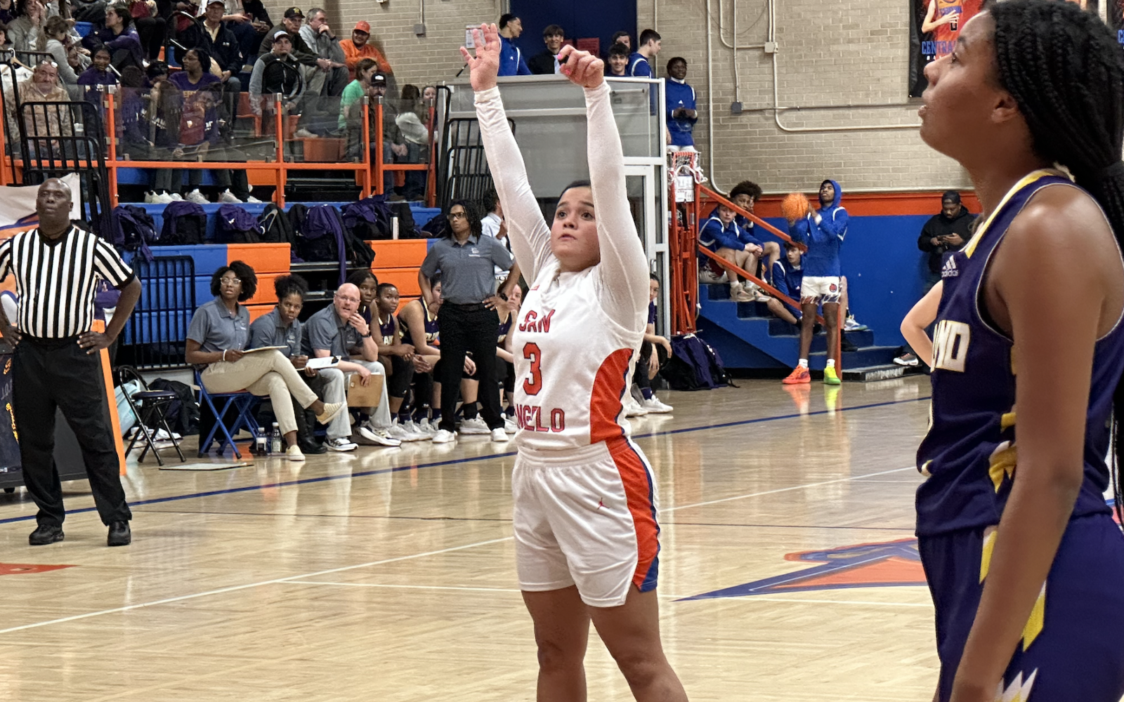 Lady Cats' Alyssa Barron