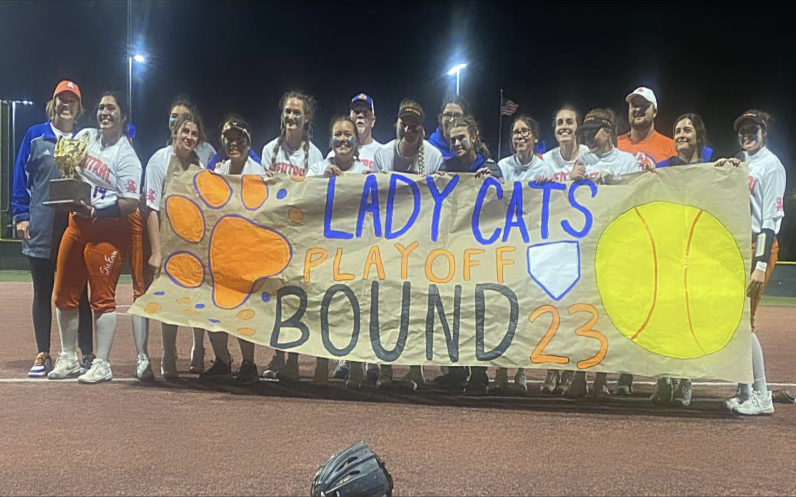 Central Lady Cats Softball 2023