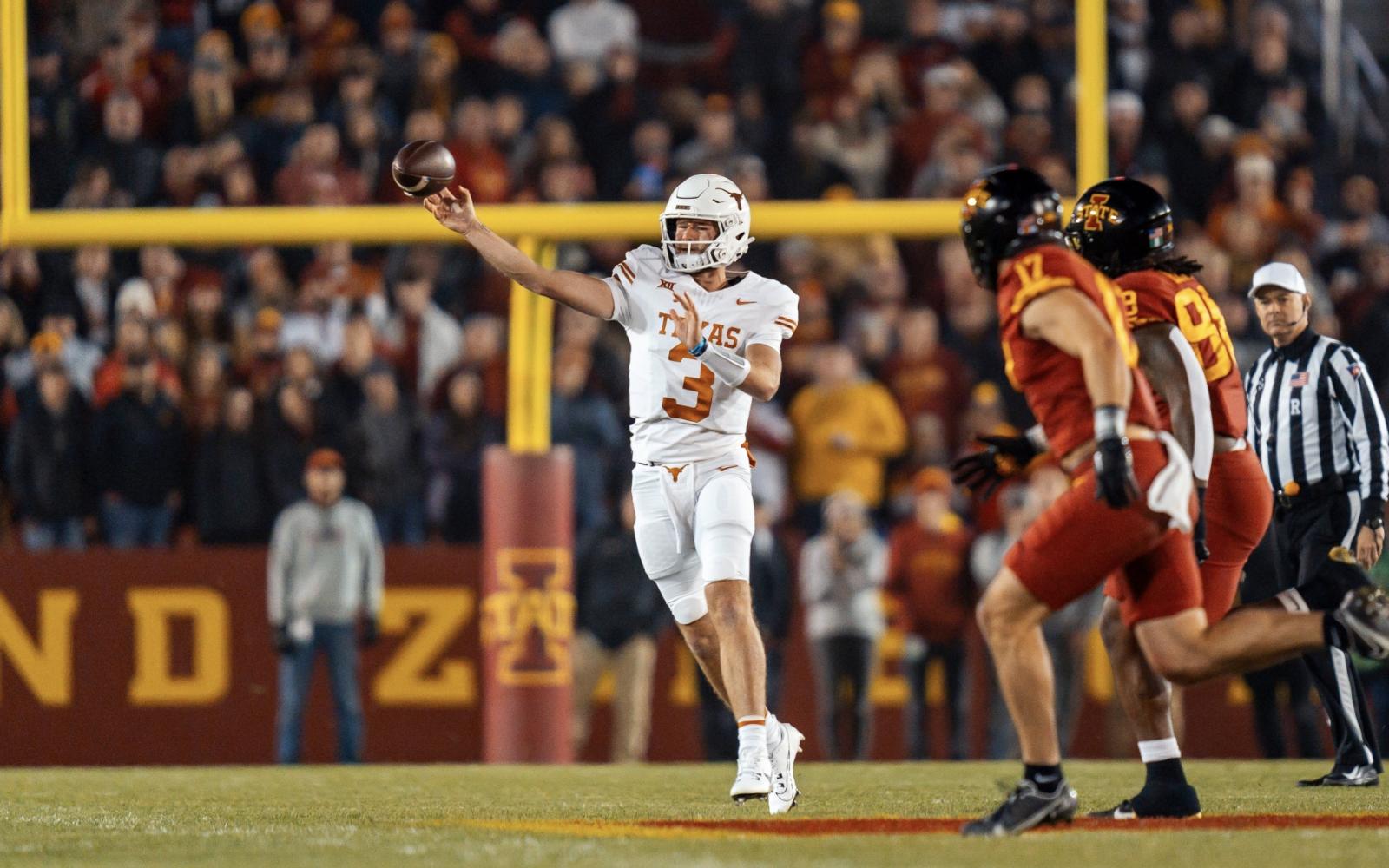 Texas Longhorns down Iowa State