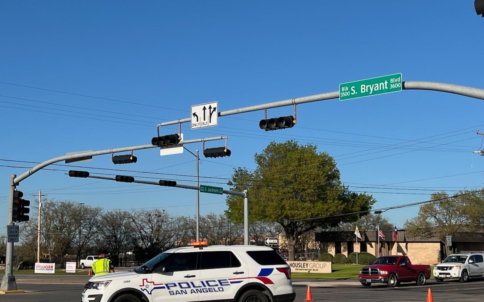 S Bryant was closed while police determined who killed the Nissan Versa.