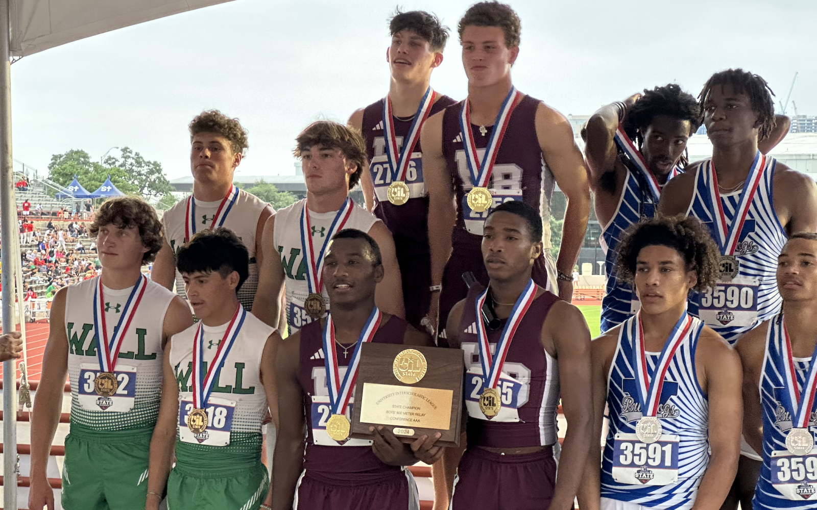 Wall Hawks 3rd Place 4x200 Relay Team