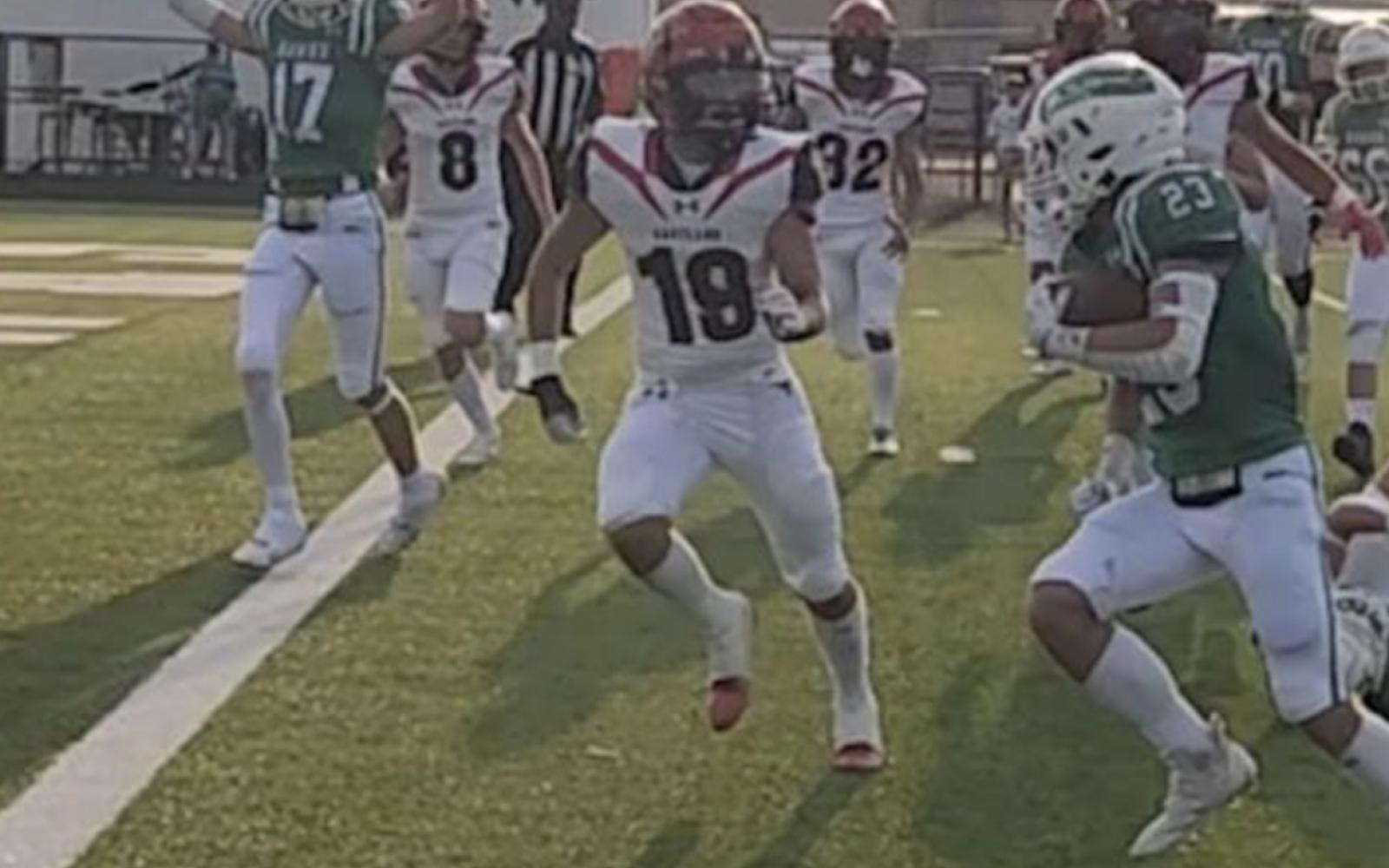 Wall running back Hagyn Barber breaks for the end zone against Eastland in 2023.