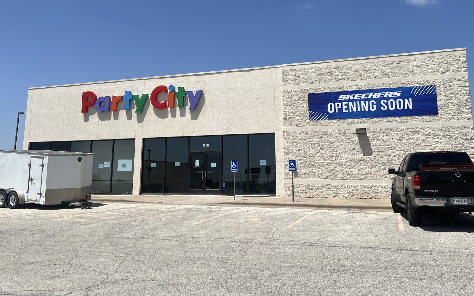 New Skechers Store replacing Party City