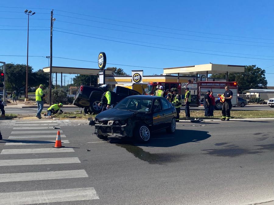 Police are investigating a crash at the intersection of W 23rd and N Bryant this morning. 