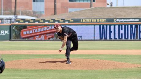 Calallen's Drayton Mitchell throws a pitch during the 2026 baseball season.