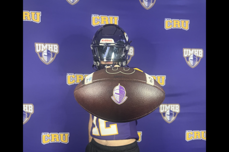 Lake View's Izaiah Rios has received a college football offer from the University of Mary Hardin-Baylor.