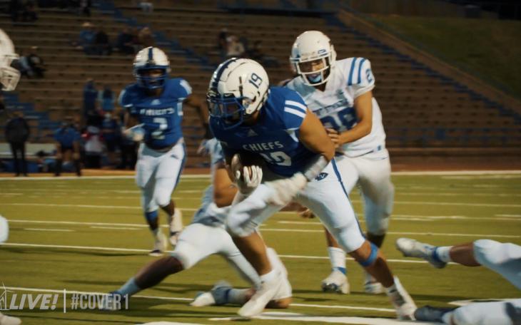 Lake View running back Josh Torres prepares for contact vs a Fort Stockton defender on Thursday night. LIVE! Photo/Manny Diaz