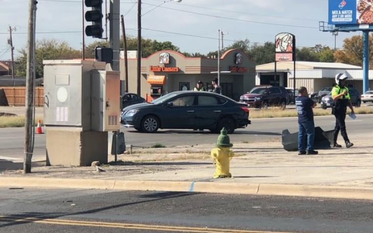 Crash 23rd St. and N. Bryant Blvd.  (LIVE! Photo/Sonia Ramirez)