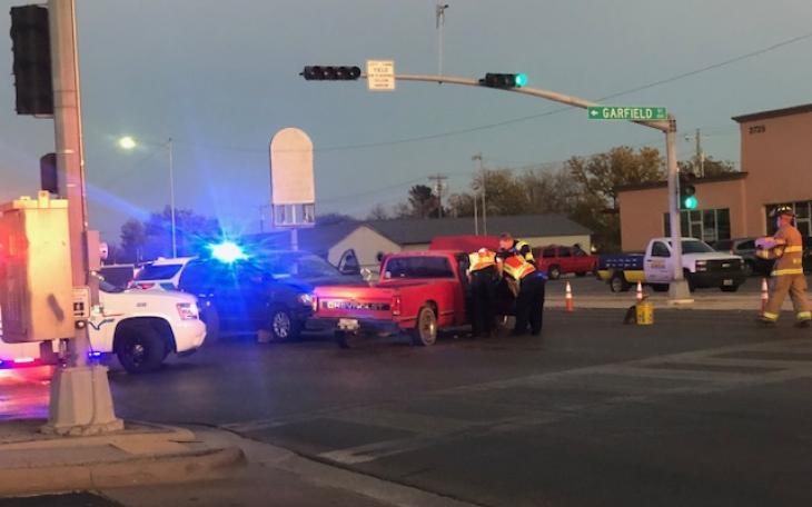 Van Driver Crashes Into Pickup After Running Red Light (LIVE! Photo/Sonia Ramirez)