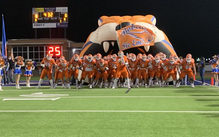 The San Angelo Central Bobcats take the field to face the Odessa Permian Panthers on Nov. 20, 2020. (LIVE! Photo/Ryan Chadwick)