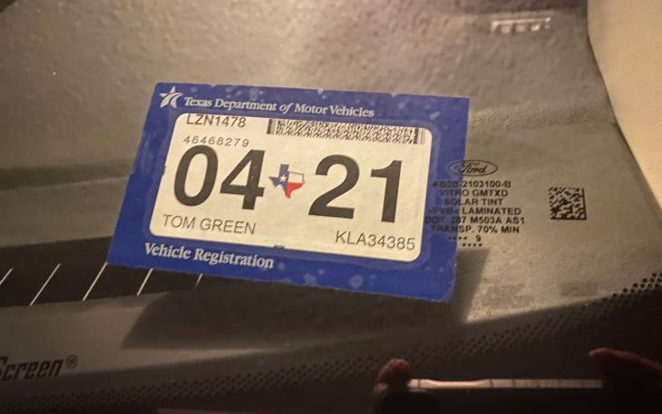 Vehicle Registration Sticker (LIVE! Photo/Yantis Green)
