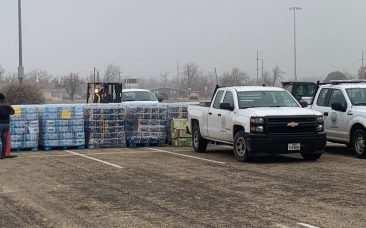 North Side Residents Flock to Lake View Stadium for Free Water