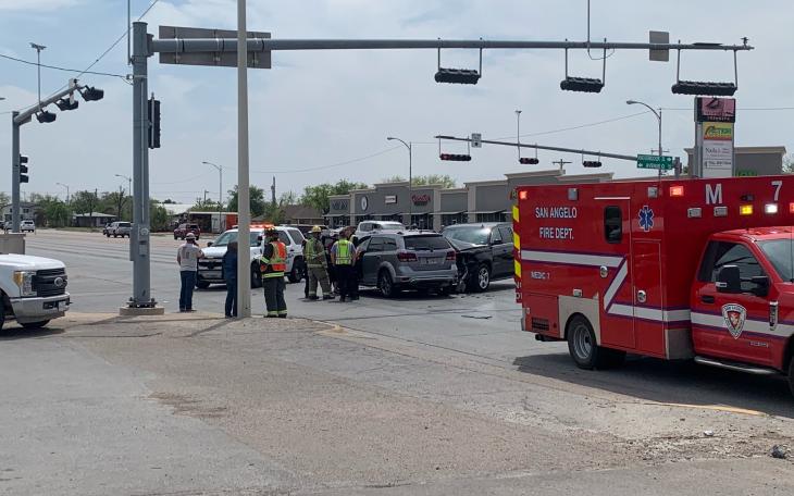 Three Vehicle Crash Shuts Down Bryant (LIVE! Photo/Matt Trammell)