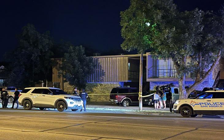 The Cross Keys Apartments, 1222 S. Abe. St., become a crime scene briefly late Friday night after police responded to a stabbing.