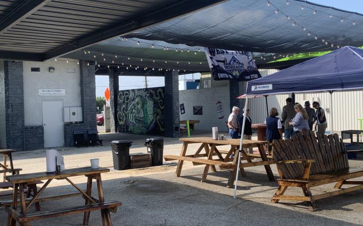 Mr. Munchie’z Patio