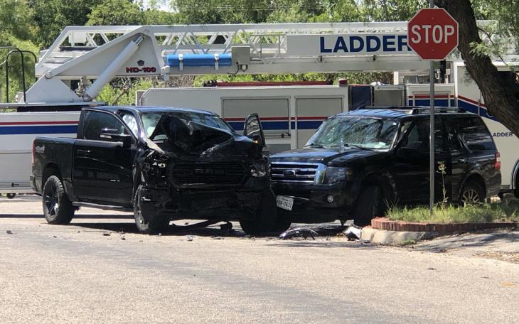 Crash at South Harrison and Live Oak
