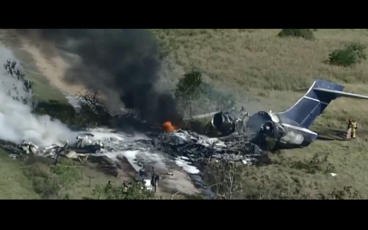 MD-87 Plane Crash Just Outside Houston