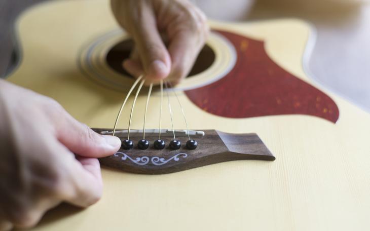 Guitar Restring
