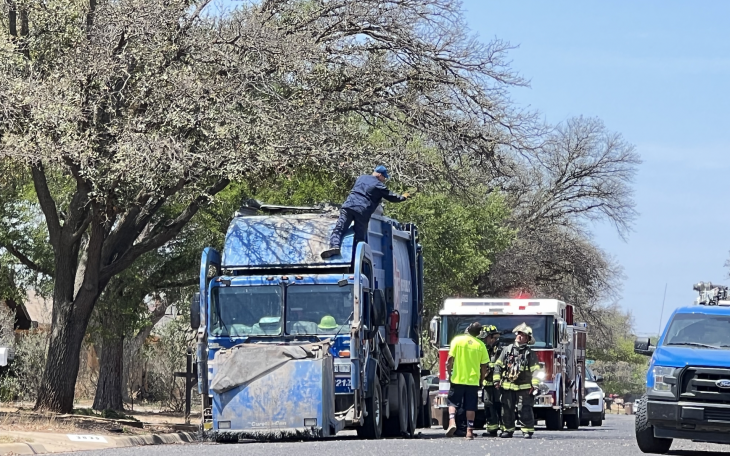 Republic Trash Truck Fire