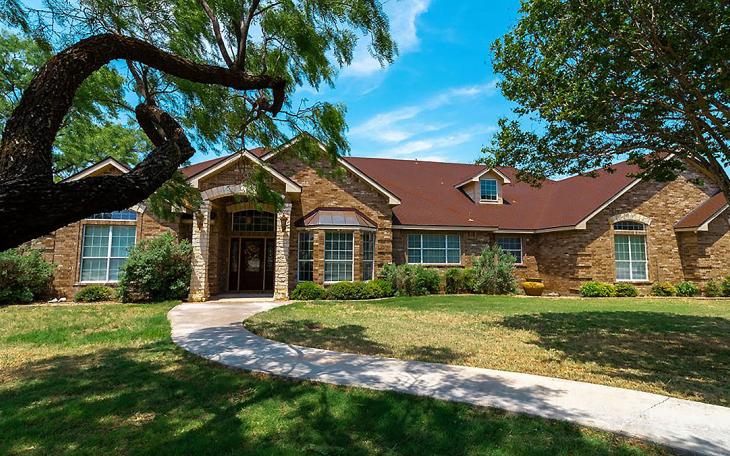 6905 Callison Road lists for $825,000