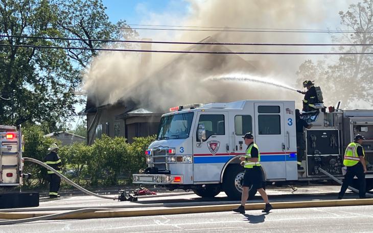 2 Alarm Fire Armstrong &amp; 24th (LIVE! Photo/Matt Trammell)