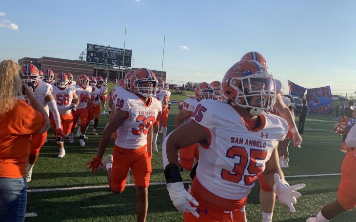 San Angelo Central Bobcats enter the field for the shootout with Abilene Cooper on Sept 9, 2022