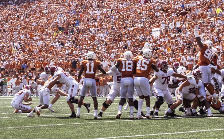 Alabama placekicker Will Reichard kicks the winning field goal during the second half an NCAA college football game against Texas, Saturday, Sept. 10, 2022, in Austin, Texas. Alabama won 20-19. (AP Photo/Michael Thomas)