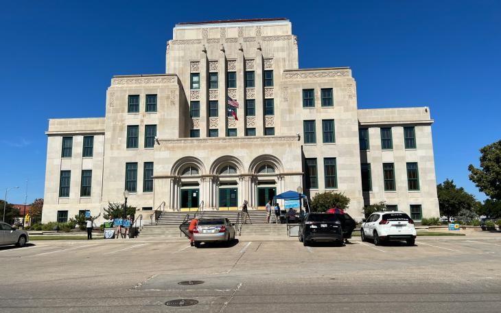 Democrats Protest Sanctuary City at City Hall (LIVE! Photo/Yantis Green)