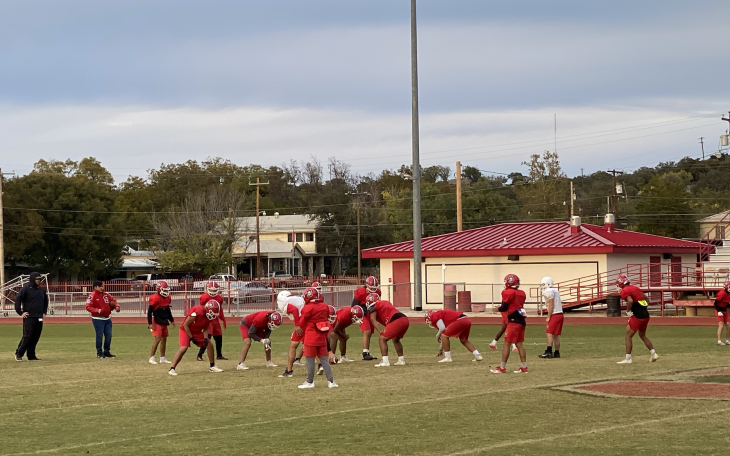 The Sonora Broncos Prepare for the Farwell Steers