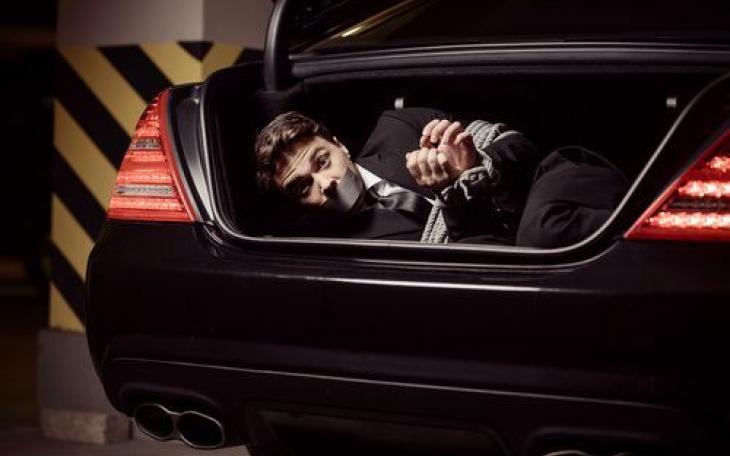 Unlawful Felonious Restraint (Courtesy/GillesLF)