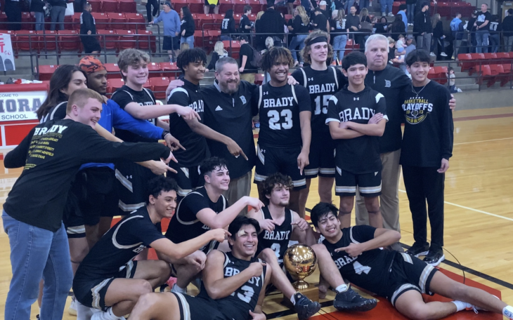 Brady Bulldogs Pull off Win Against TLCA in Bi-District Round