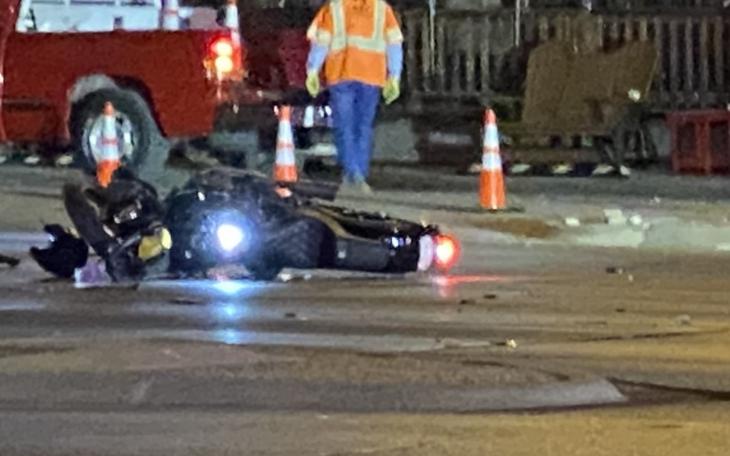 Crash Motorcycle Ave. L (LIVE! Photo/James Bouligny)