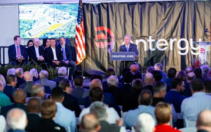 Abbott at Entergy Groundbreaking 4.24.23 (Courtesy/gov.texas.gov)