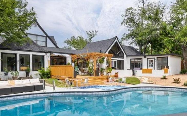 Santa Rita Hideaway With Pool